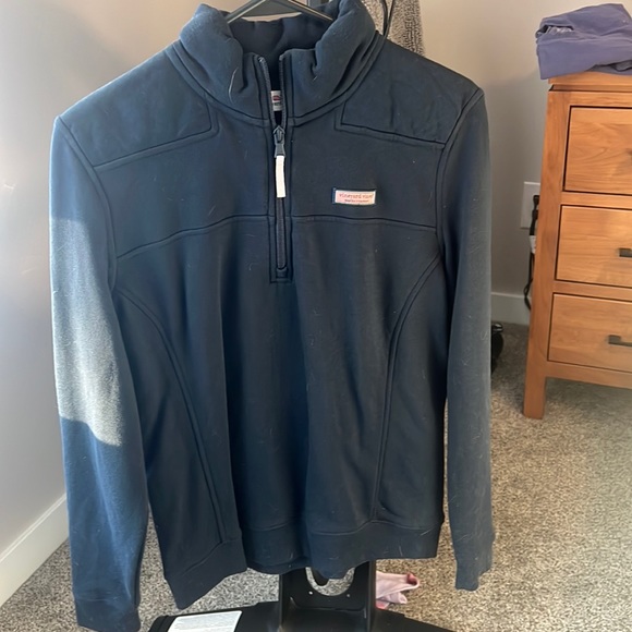 Vineyard Vines - Picture 1 of 3